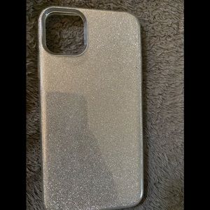 Sparkly silver iPhone 11 Pro Max case